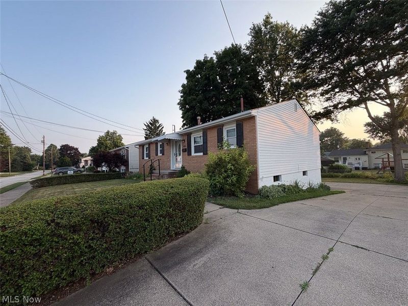 1123 Overridge Avenue SE, North Canton, OH 44720 Photo 6