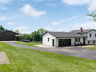 695 SW Lebanon Road Dalton, OH 44618