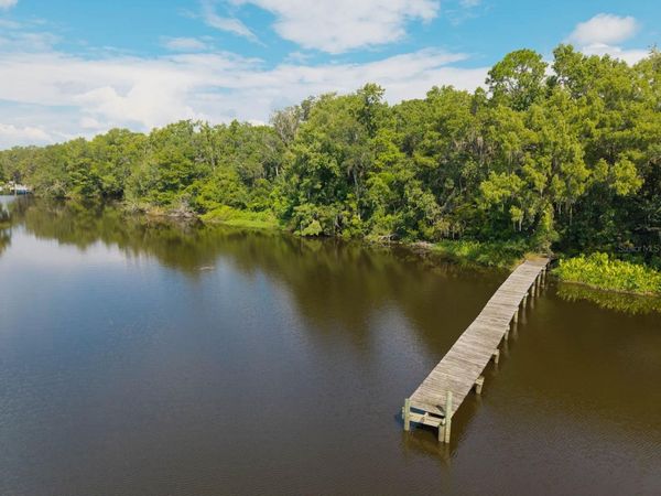 102 CEDAR CREEK ROAD , PALATKA, FL 32177