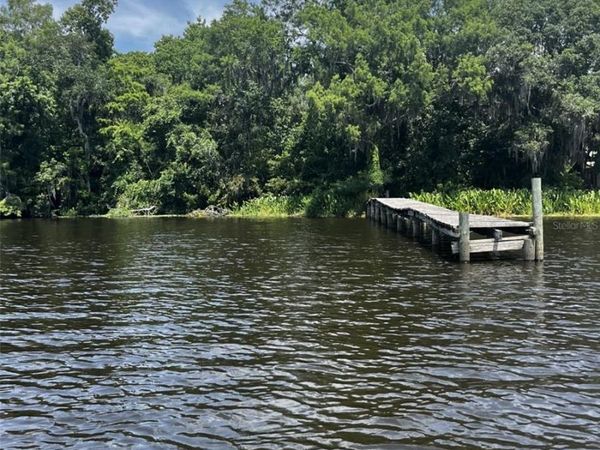 102 CEDAR CREEK ROAD , PALATKA, FL 32177