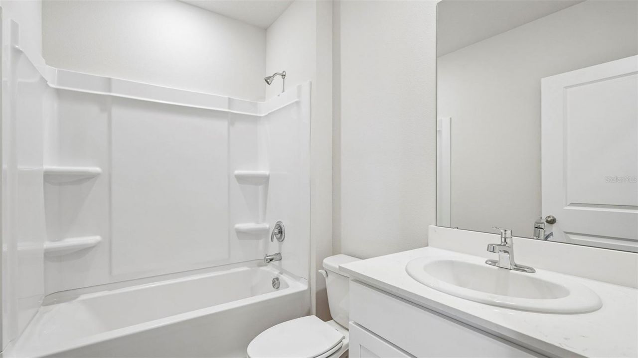 5724 Silver Moonlight Drive, Palmetto, FL 34221 Photo