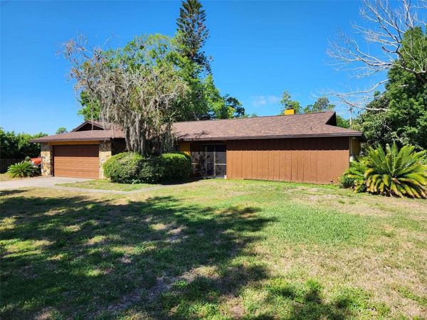3215 LAKE SAXON DRIVE , LAND O LAKES, FL 34639