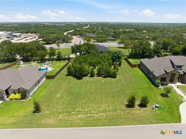 578 Creekside Drive , Belton, TX 76513