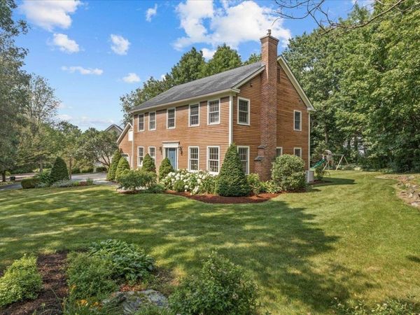 10 Brownell Way, South Burlington, VT 05403