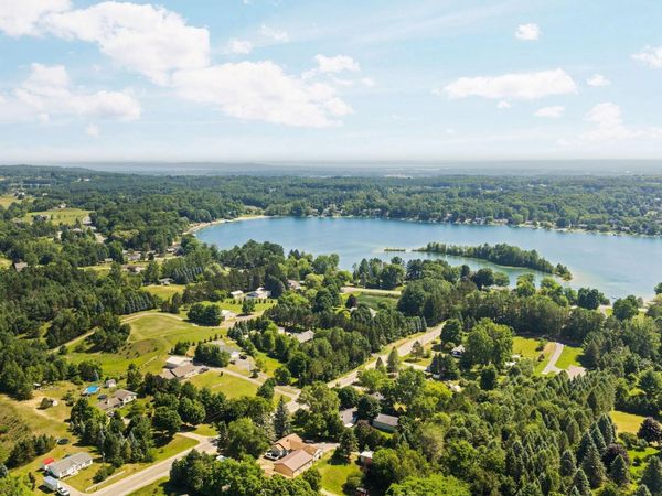 6109 Dover Lane, Traverse City, MI 49685