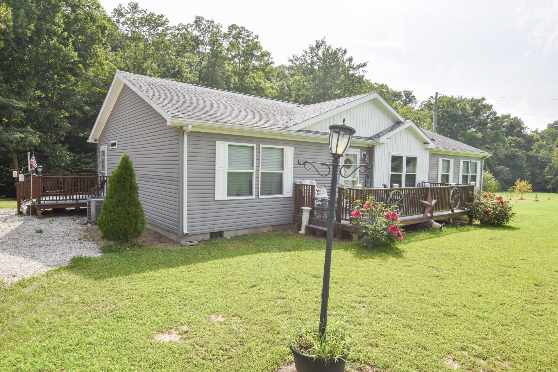 444 May Hollow Road, Tollesboro, KY 41189