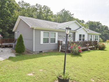 444 May Hollow Road, Tollesboro, KY 41189
