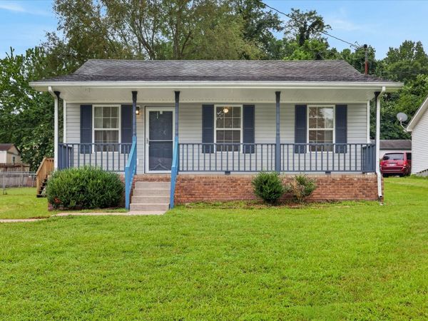 356 Erie Dr , Clarksville, TN 37040