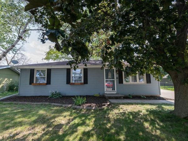 1085 CUMBERLAND TRAIL, Oshkosh, WI 54904