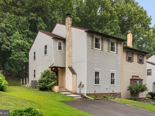 610 VALLEY STREAM CIRCLE, FEASTERVILLE TREVOSE, PA 19053