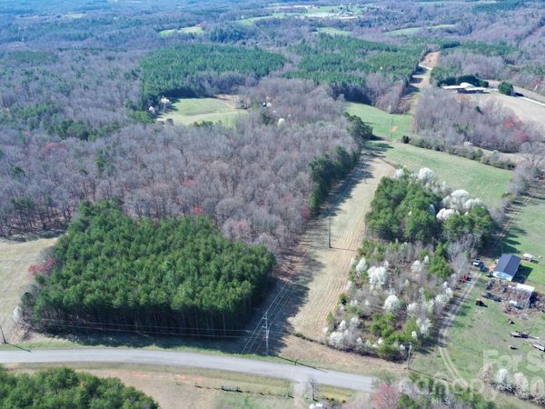 1188 Camp Creek Road , Hickory, NC 28602