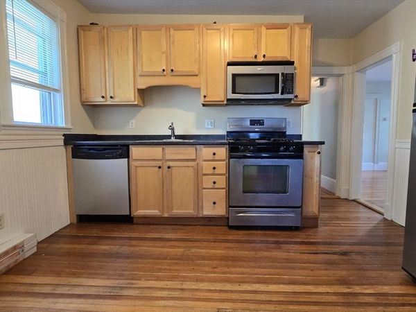 86 Conwell Ave, Unit A, Somerville, MA 02144