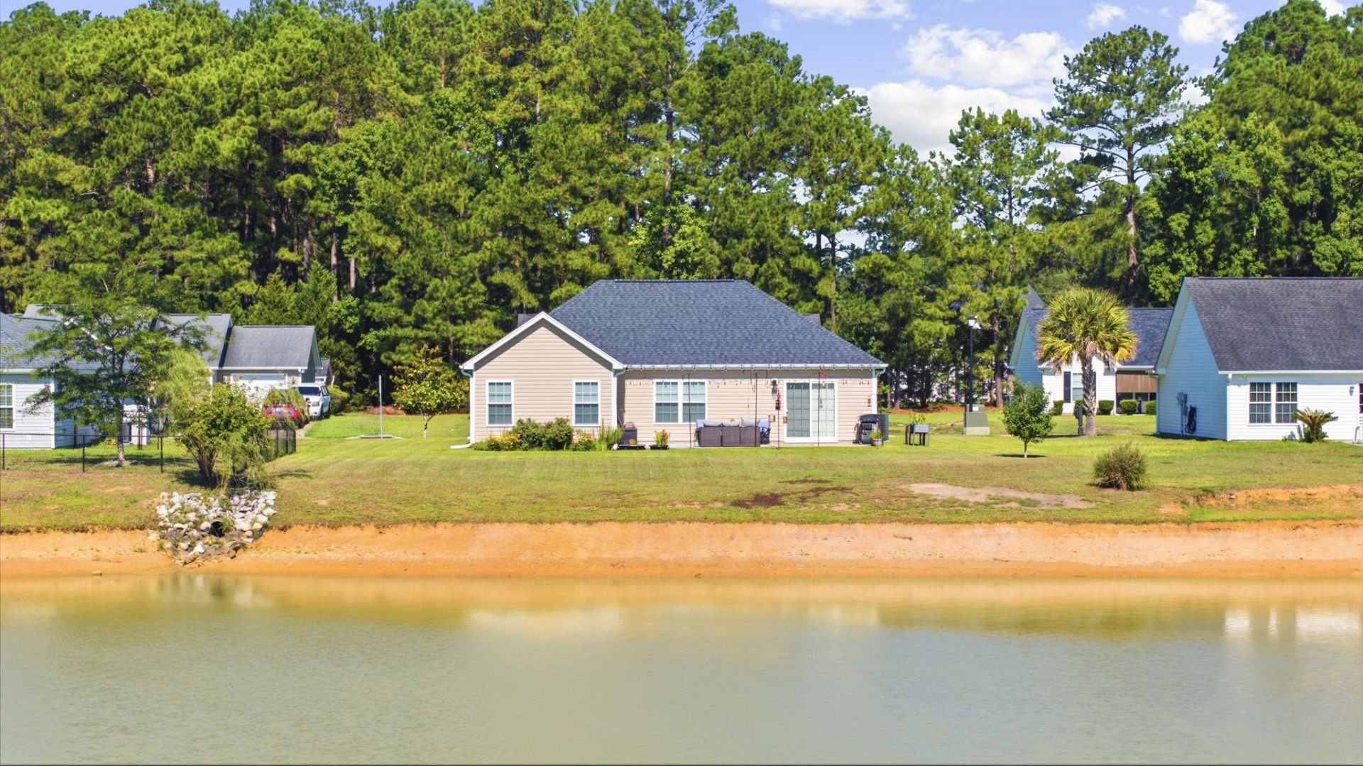 228 Macarthur Dr. Photo 36