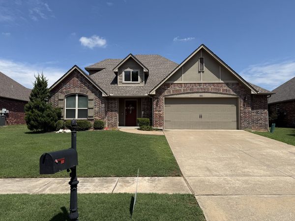805 S 71st Street , Broken Arrow, OK 74014