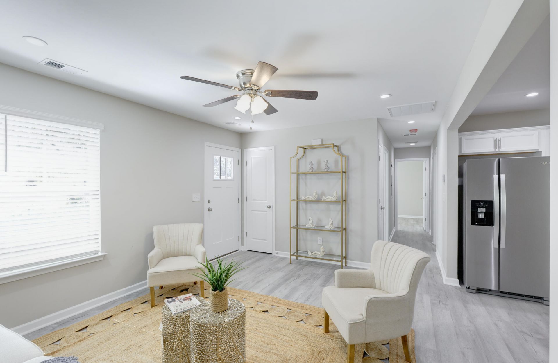 122 Thompson Street Photo 15