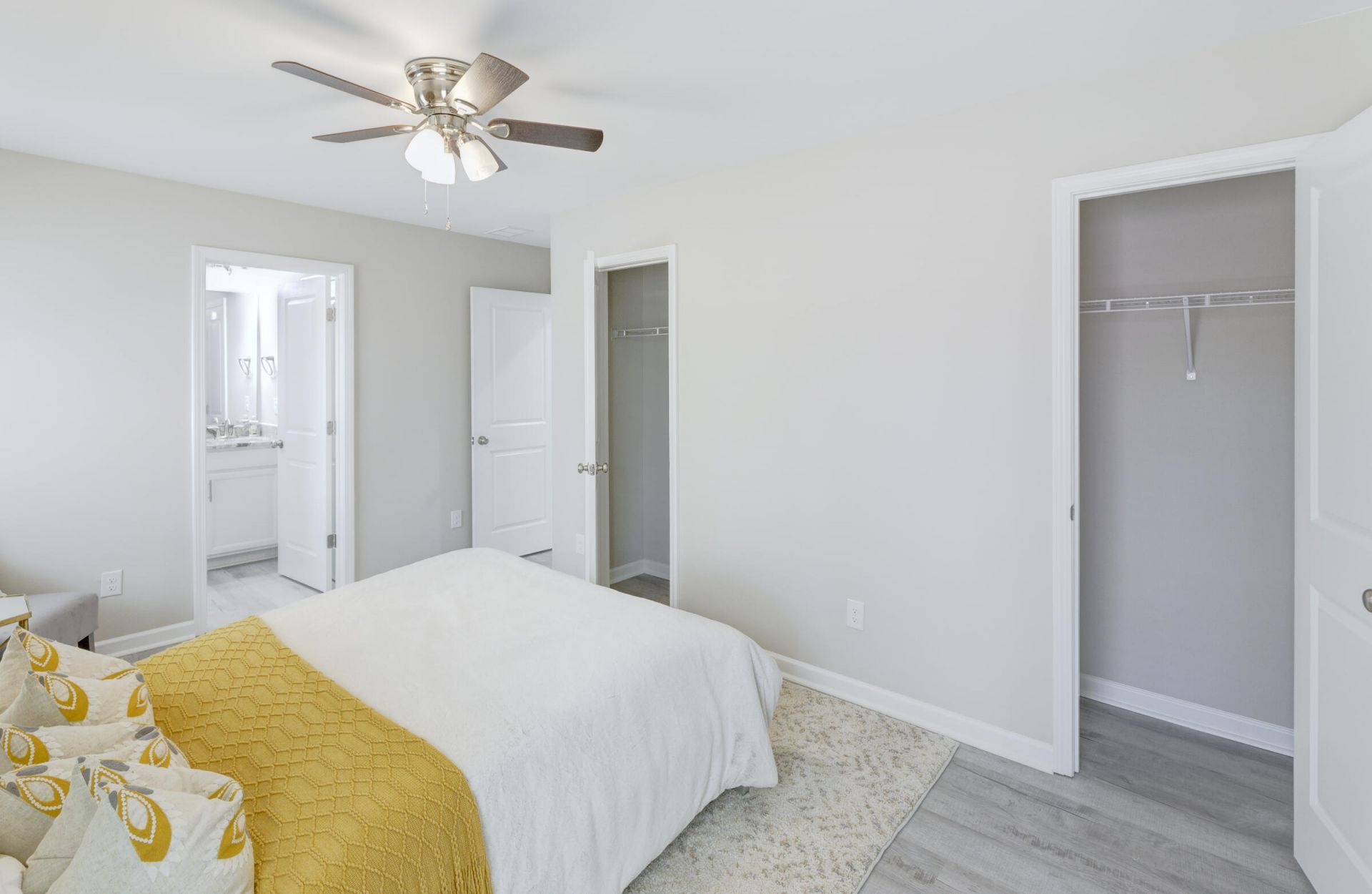 122 Thompson Street Photo 37
