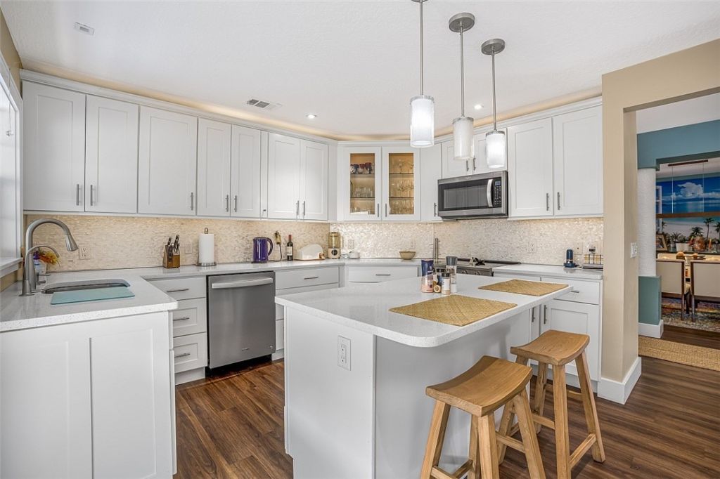 490 10th Place, Vero Beach, FL 32960 Photo
