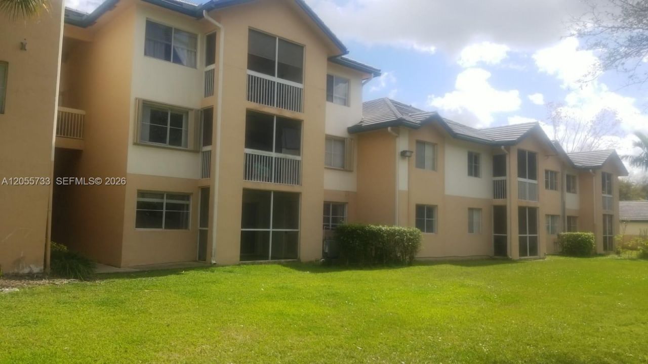 9901 Westview Dr , Unit 315, Coral Springs, FL 33076 Photo
