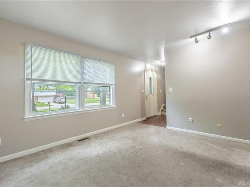 1635 Westbrook Drive, Beavercreek, OH 45434 Photo 4