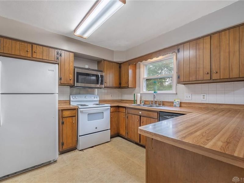 1635 Westbrook Drive, Beavercreek, OH 45434 Photo 8