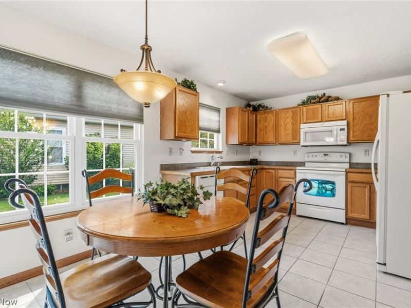 3477 Elmhurst Circle, Uniontown, OH 44685 Photo 9
