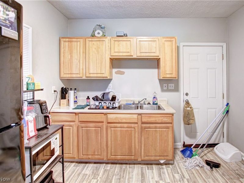 3713 E 151st Street , Cleveland, OH 44120 Photo 4
