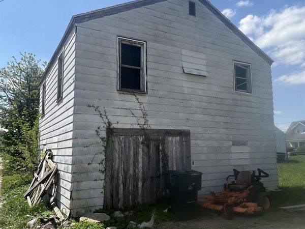 1302 S hackley Street, Muncie, IN 47302