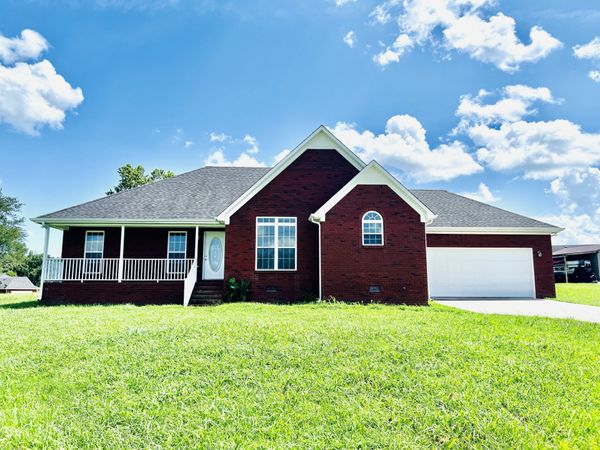 250 Old Camargo Rd , Fayetteville, TN 37334