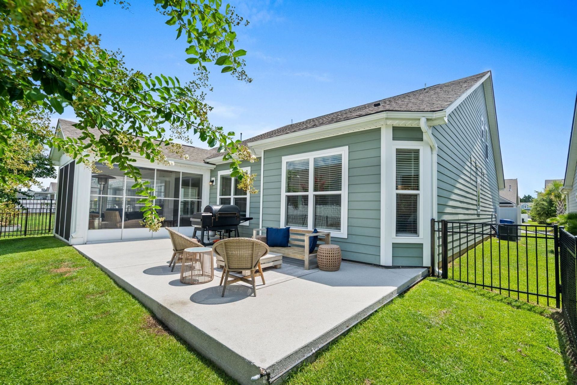 836 Culbertson Ave. Photo 32