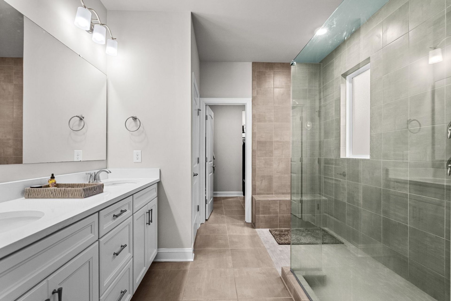 836 Culbertson Ave. Photo 4
