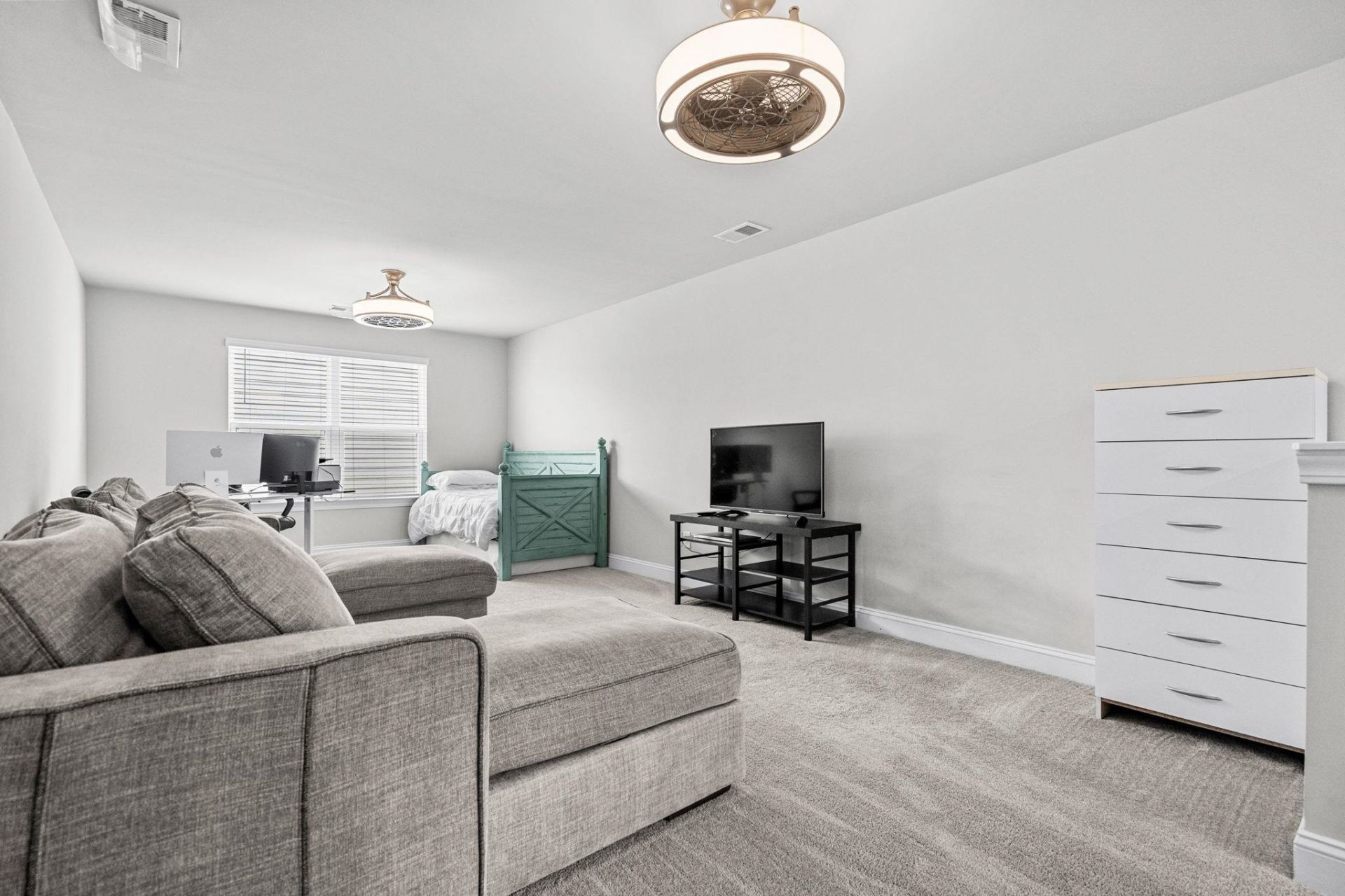 836 Culbertson Ave. Photo 40