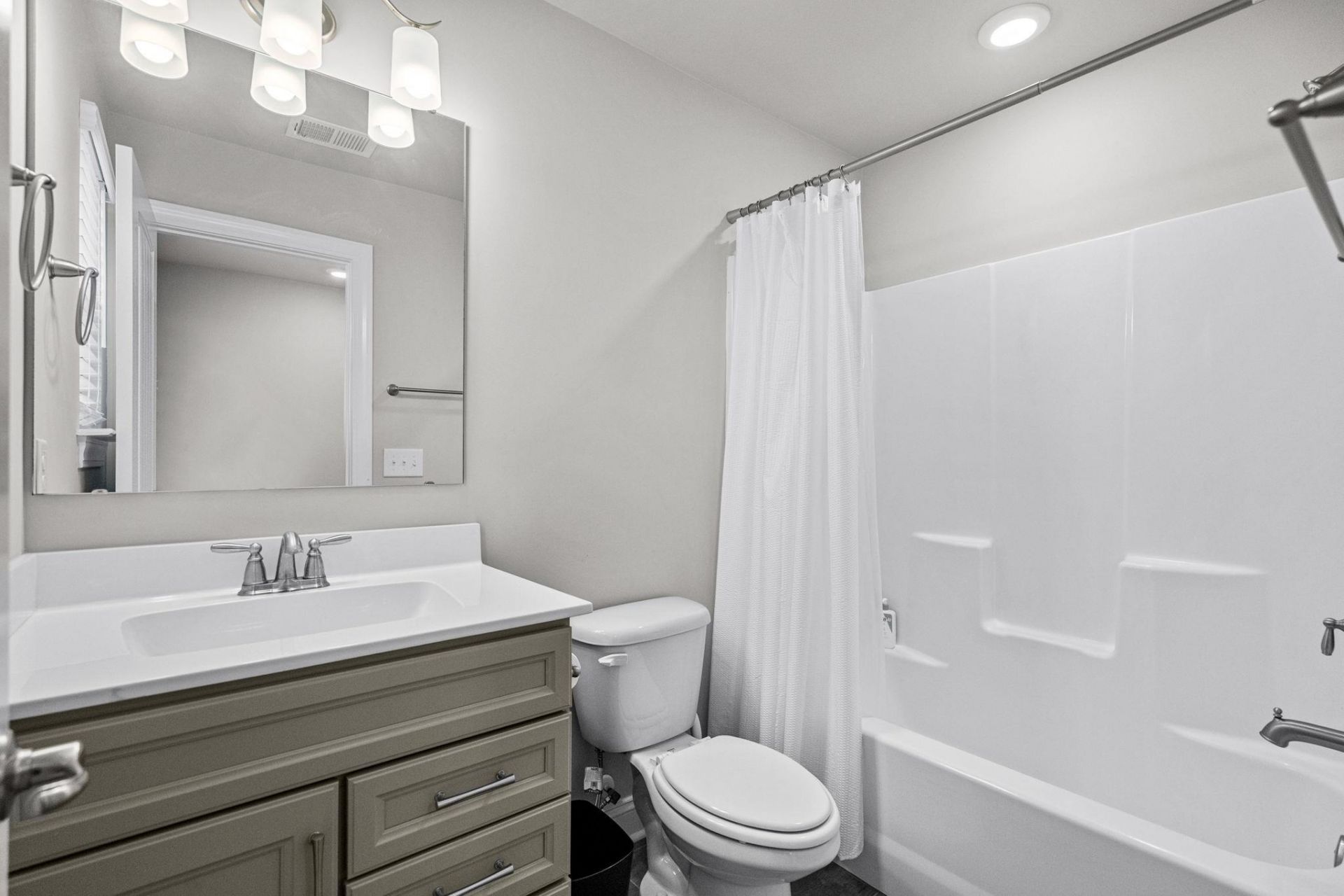 836 Culbertson Ave. Photo 45