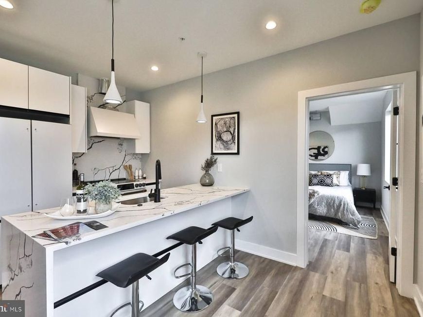 1612 00 Cambridge Street, Unit 306, Philadelphia, PA 19130 Main Photo