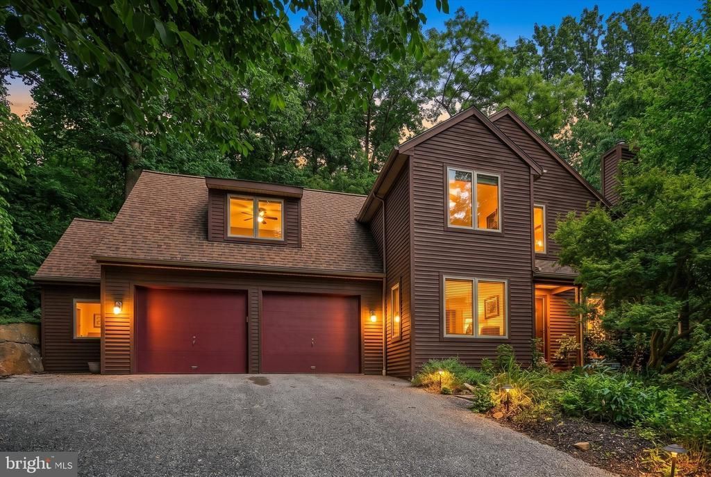 251 POPLAR LANE , ELIZABETHTOWN, PA 17022
