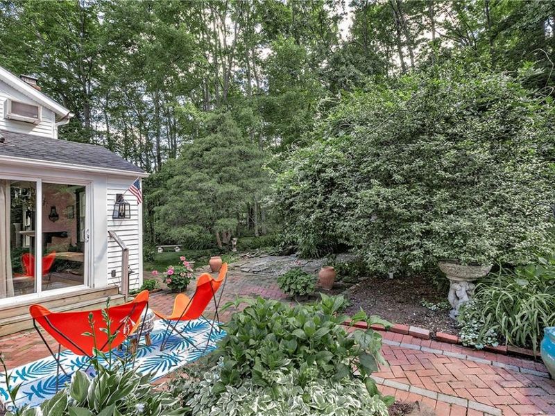 15879 Hemlock Road , Chagrin Falls, OH 44022 Photo 14