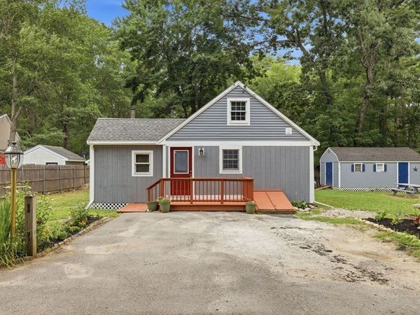 18 Fuller Ave, Lancaster, MA 01523