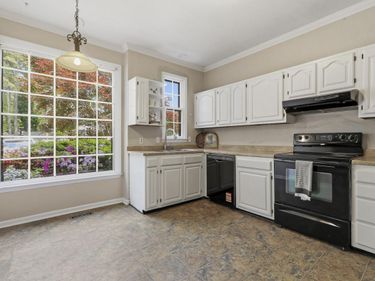 902 Albany Court, Raleigh, NC 27615