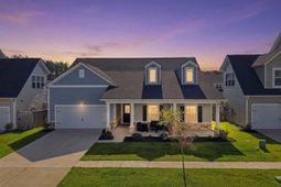 1095 Fitzgerald Court photo 4