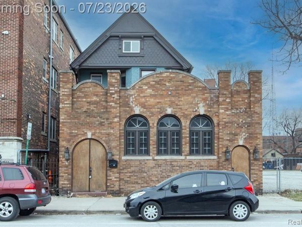 4468 3RD Street, Detroit, MI 48201