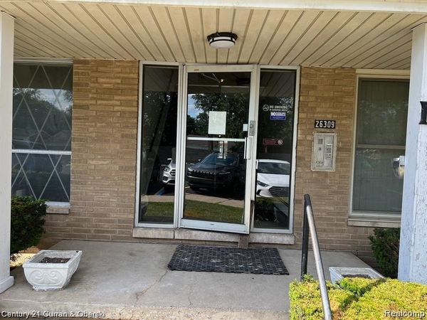 26309 W 7 Mile Road, Redford Twp, MI 48240