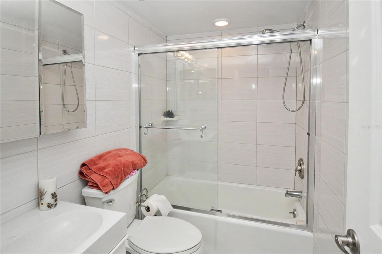 5677 Summer Side Lane, Unit 31B, Sarasota, FL 34231 Photo