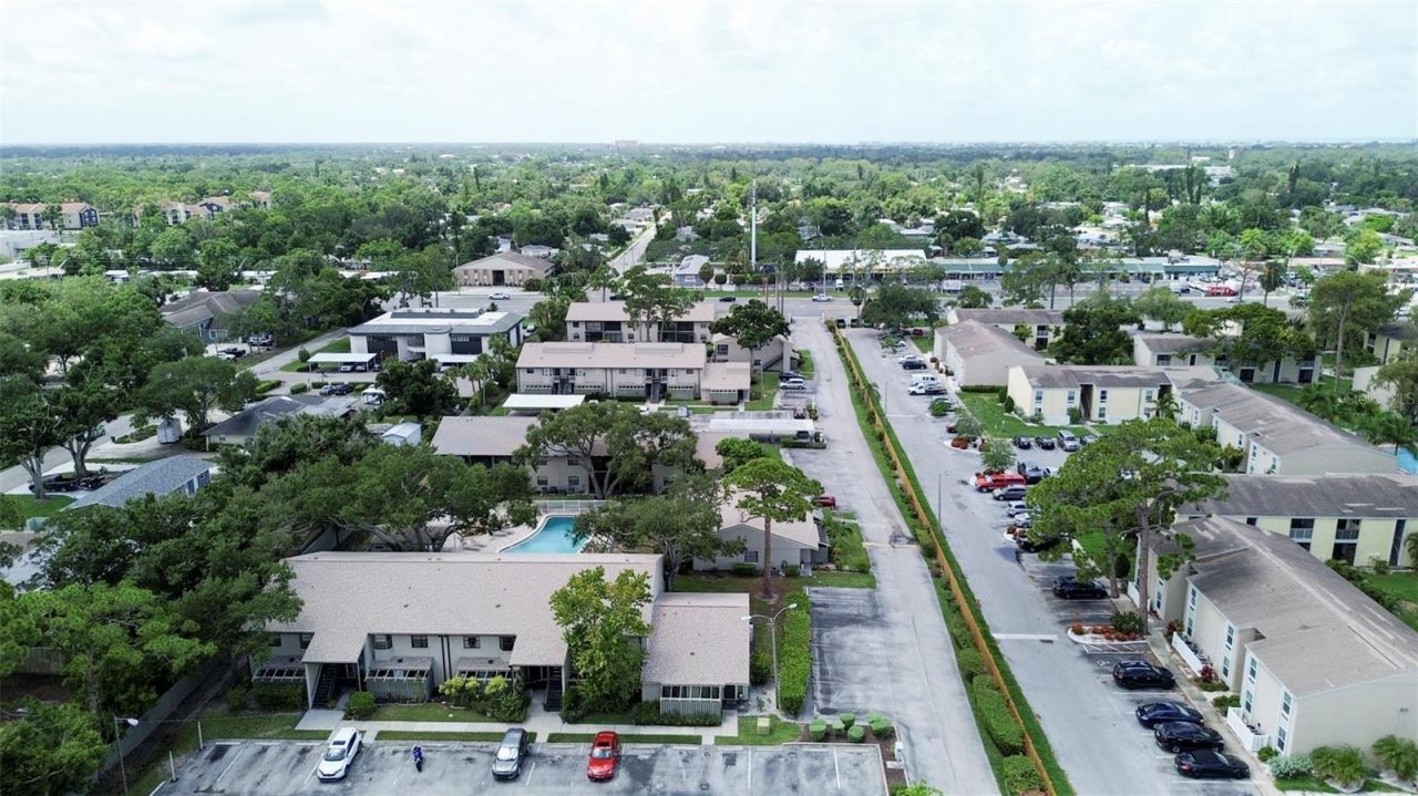 5677 Summer Side Lane, Unit 31B, Sarasota, FL 34231 Photo