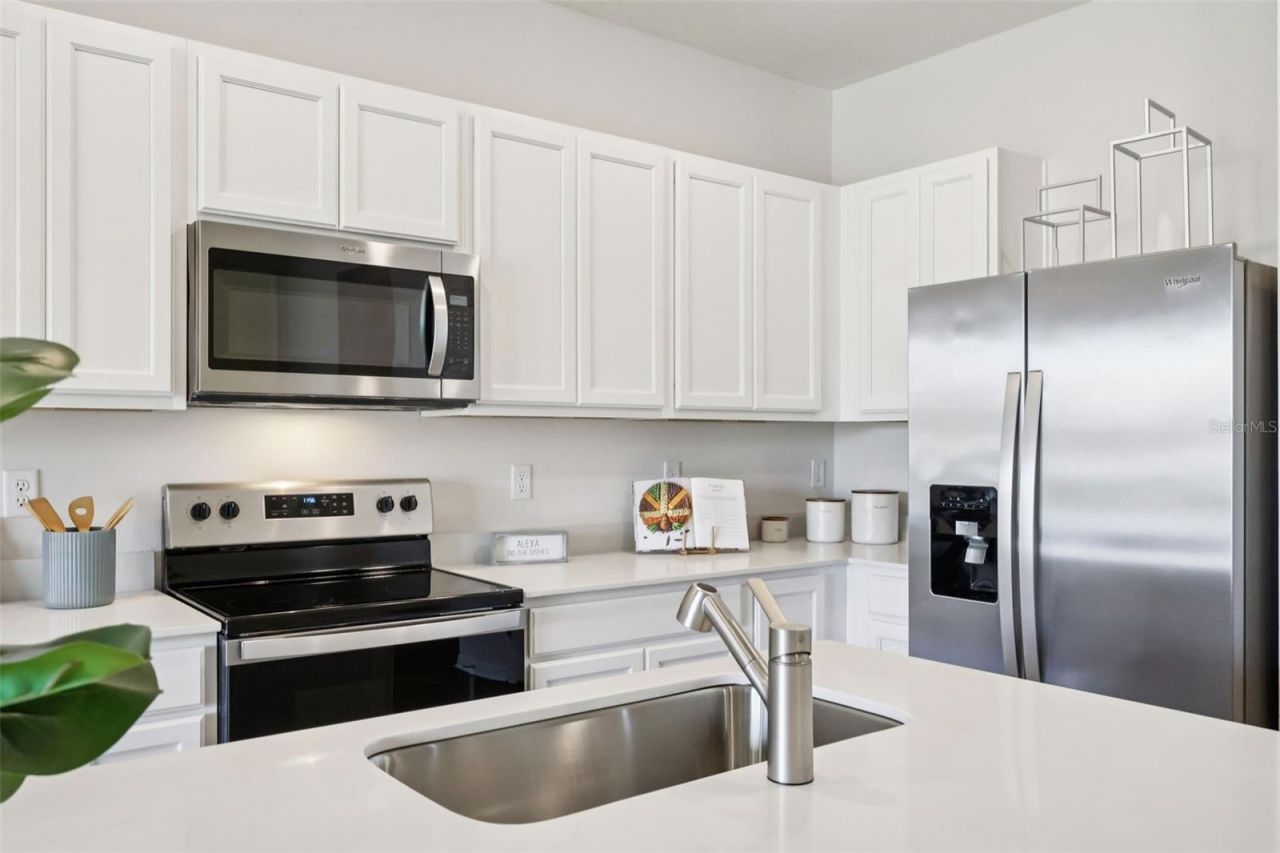 2553 Olympic Court , Davenport, FL 33837 Photo