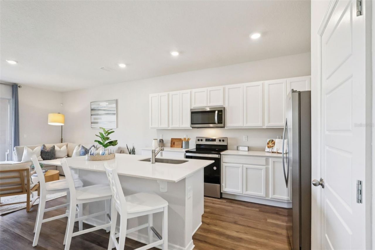 2553 Olympic Court , Davenport, FL 33837 Photo