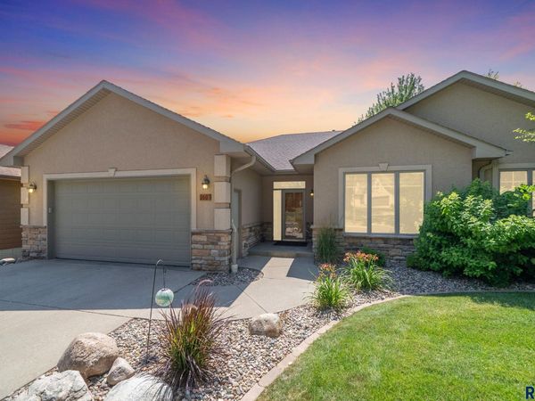 2603 S Big Timber Pl, Sioux Falls, SD 57105