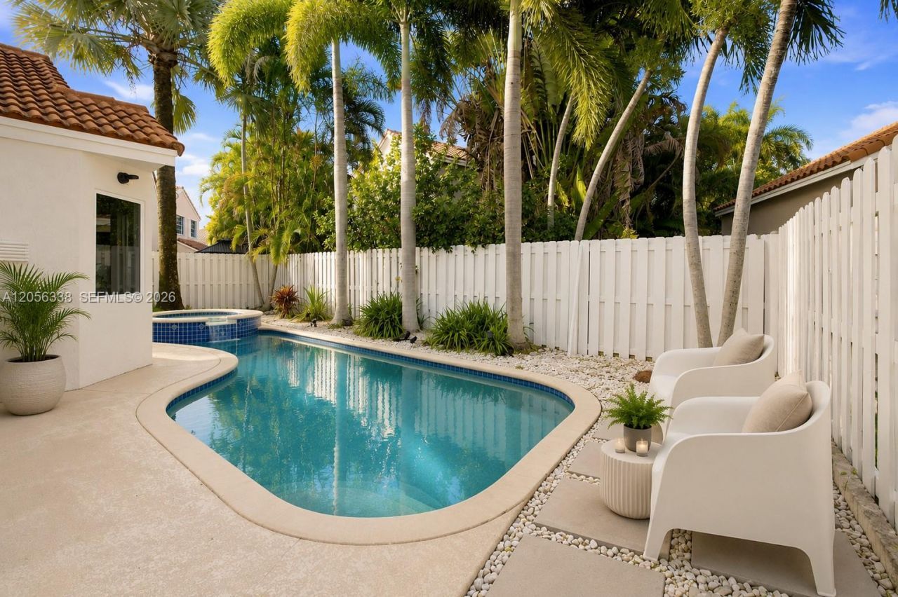 325 Somerset Way, Weston, FL 33326 Photo