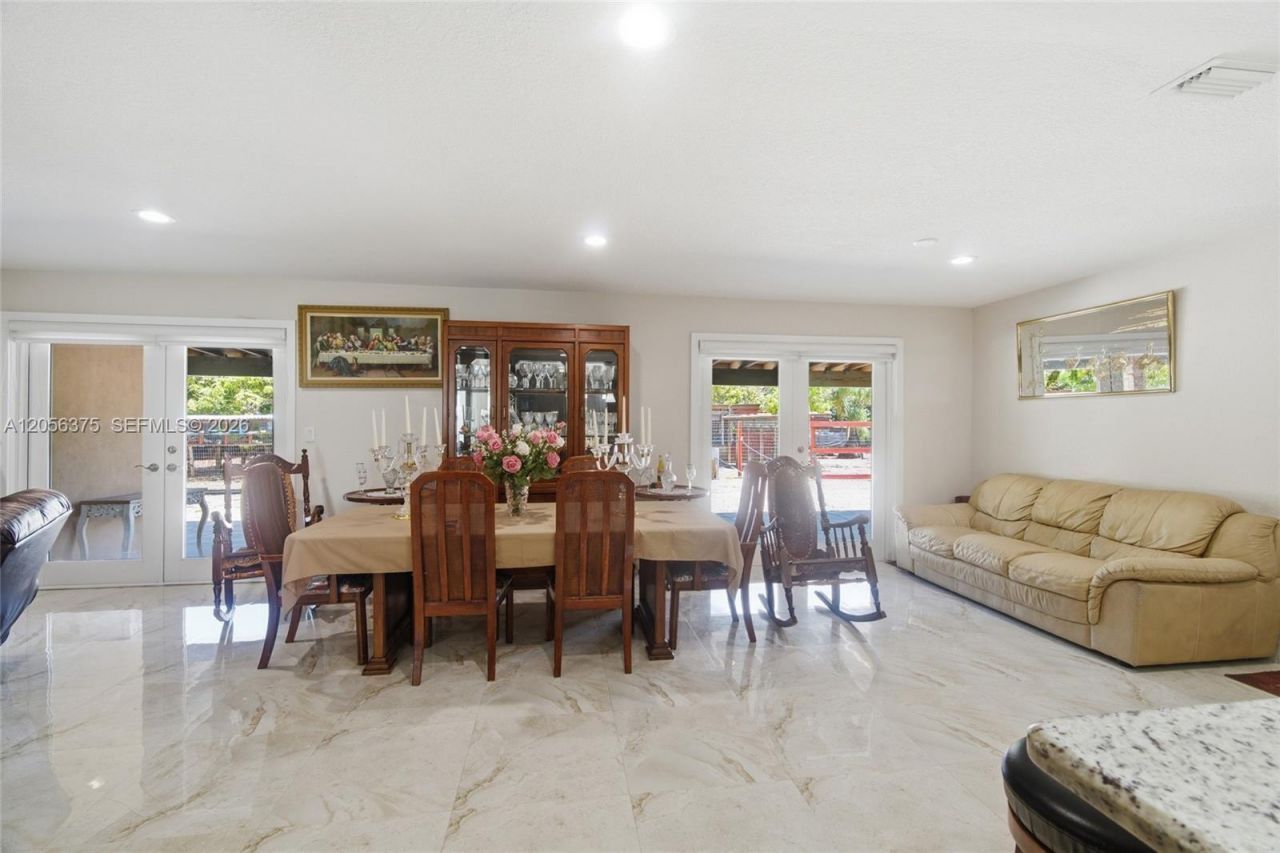 19501 SW 236th St , Homestead, FL 33031 Photo