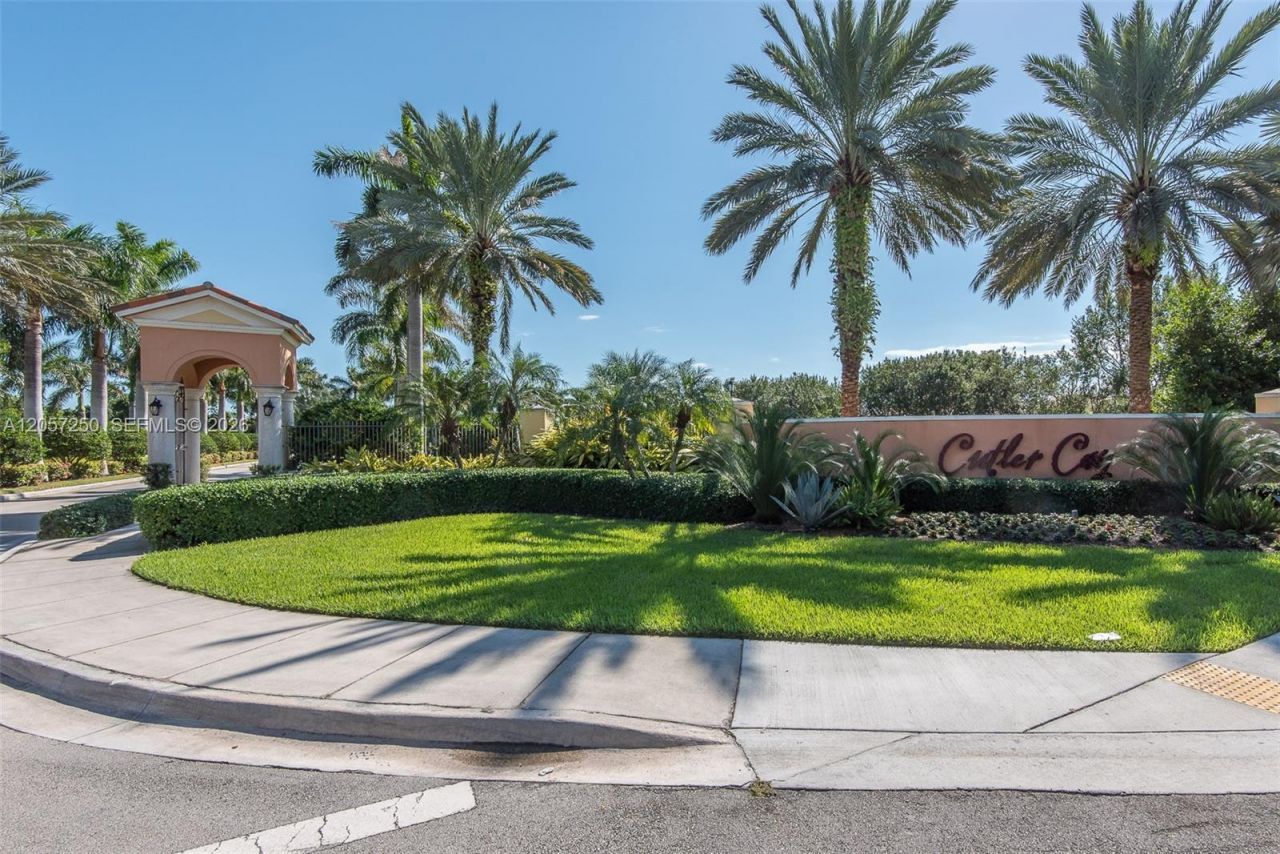 7833 SW 194th Ter , Cutler Bay, FL 33157 Photo