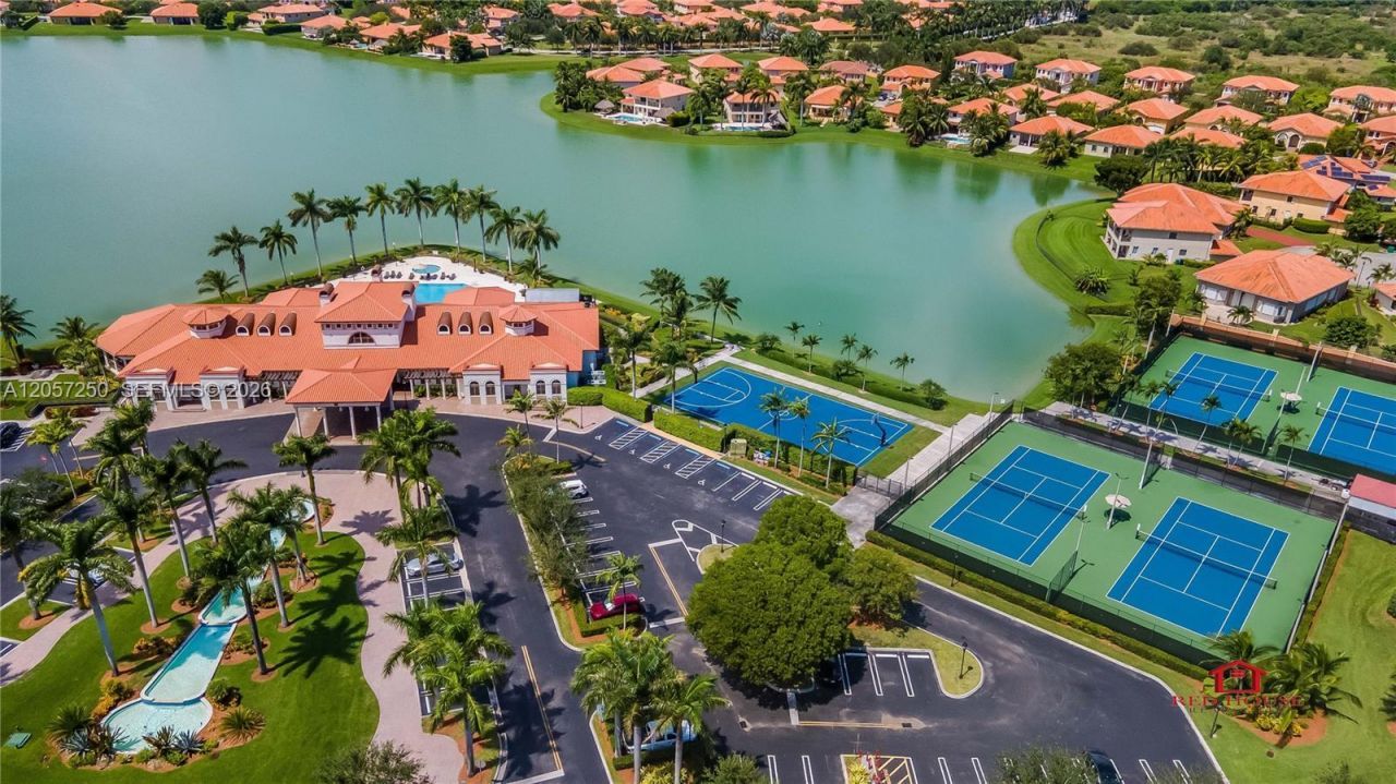7833 SW 194th Ter , Cutler Bay, FL 33157 Photo