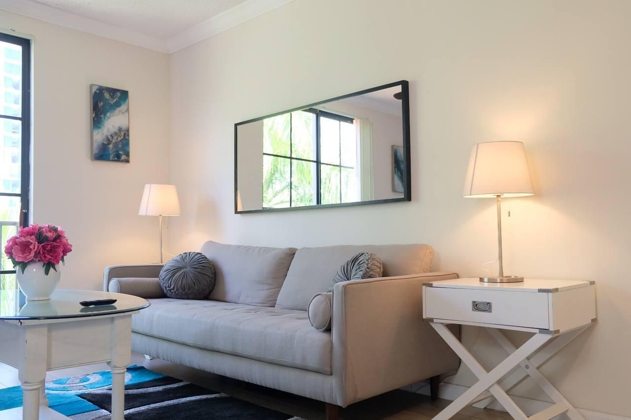 720 S Sapodilla Avenue, Unit 514, West Palm Beach, FL 33401 Photo